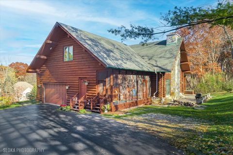 Tiny photo for 187 Rabbit Run, Ingleside, IL 60041 (MLS # 12516507)