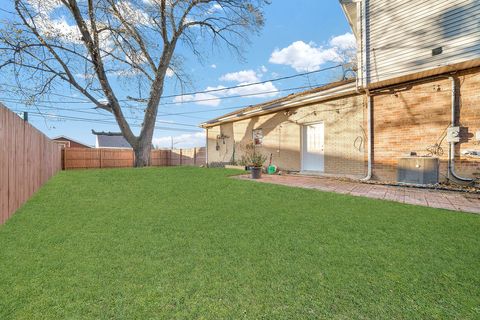 Tiny photo for 7435 W 74th Street, Bridgeview, IL 60455 (MLS # 12565460)