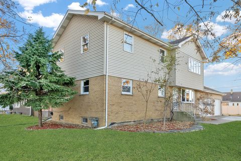 Tiny photo for 7435 W 74th Street, Bridgeview, IL 60455 (MLS # 12565460)