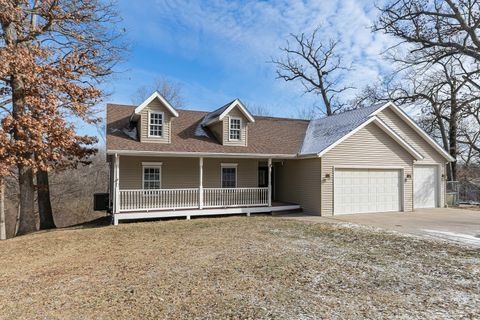 Photo of 11063 95TH Avenue, Blue Grass, IA 52726 (MLS # 12557366)