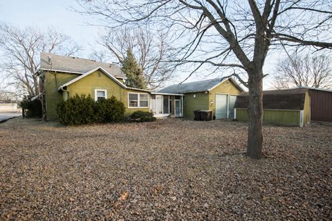Photo of 1500 1st Avenue, Rock Falls, IL 61071 (MLS # 12546379)