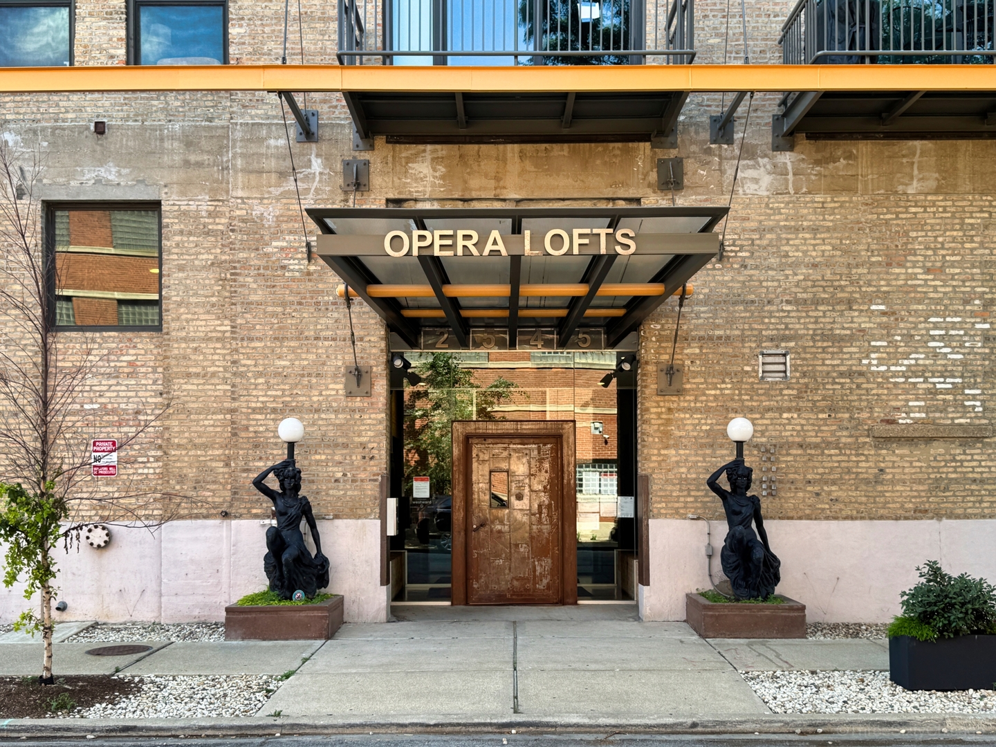 2545 S DEARBORN Street 405