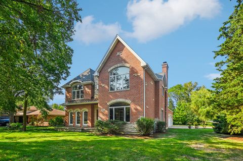 A home in Willowbrook