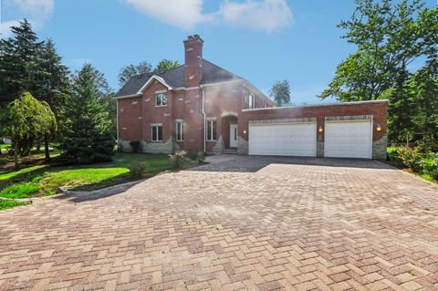 A home in Willowbrook