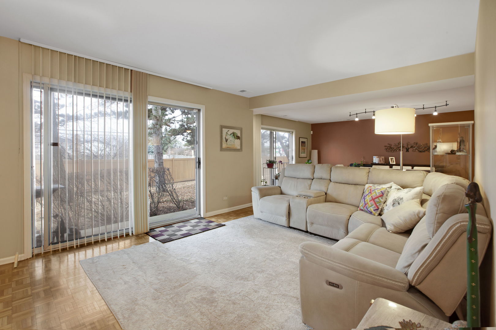 4050 Dundee Road 105