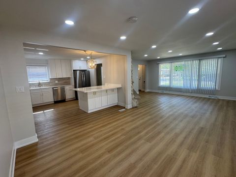 Tiny photo for 15037 Irving Avenue, Dolton, IL 60419 (MLS # 12500165)