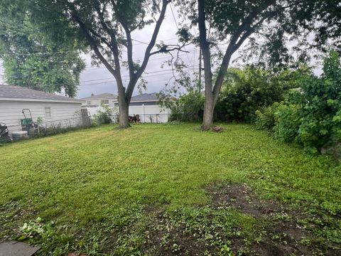 Tiny photo for 15037 Irving Avenue, Dolton, IL 60419 (MLS # 12500165)