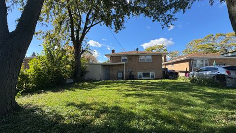 Tiny photo for 15037 Irving Avenue, Dolton, IL 60419 (MLS # 12500165)