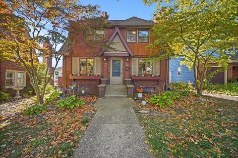 Photo of 9 Broadway Place, Normal, IL 61761 (MLS # 12471426)