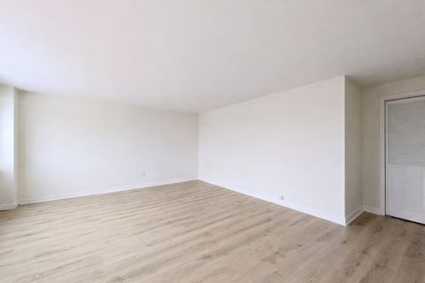 Tiny photo for 7540 N RIDGE Boulevard #6C, Chicago, IL 60645 (MLS # 12562449)