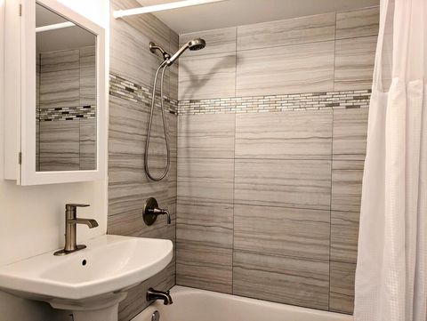 Tiny photo for 7540 N RIDGE Boulevard #6C, Chicago, IL 60645 (MLS # 12562449)