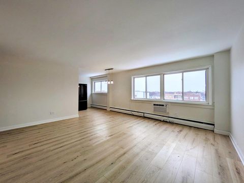Tiny photo for 7540 N RIDGE Boulevard #6C, Chicago, IL 60645 (MLS # 12562449)