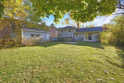 Tiny photo for 916 Lacey Avenue, Lisle, IL 60532 (MLS # 12512802)