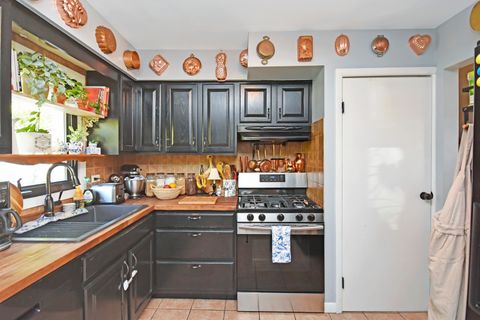 Tiny photo for 916 Lacey Avenue, Lisle, IL 60532 (MLS # 12512802)