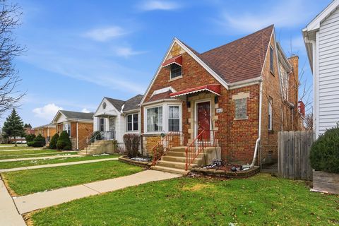 Tiny photo for 3412 N Orange Avenue, Chicago, IL 60634 (MLS # 12601988)