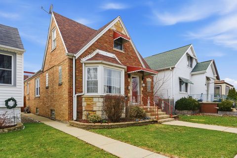 Tiny photo for 3412 N Orange Avenue, Chicago, IL 60634 (MLS # 12601988)
