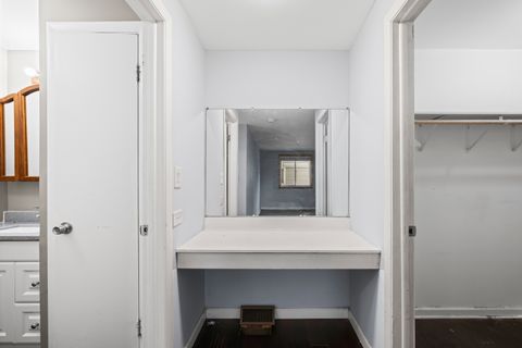 Tiny photo for 841 Oxford Place, Wheeling, IL 60090 (MLS # 12463988)