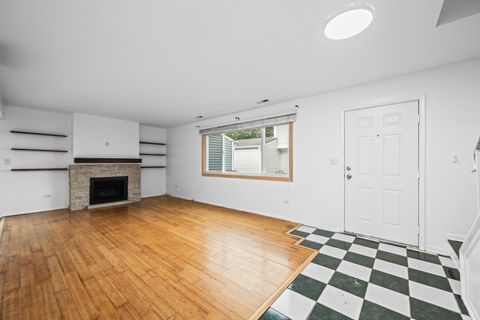 Tiny photo for 841 Oxford Place, Wheeling, IL 60090 (MLS # 12463988)