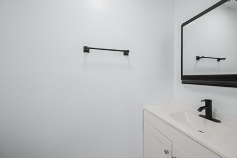 Tiny photo for 841 Oxford Place, Wheeling, IL 60090 (MLS # 12463988)
