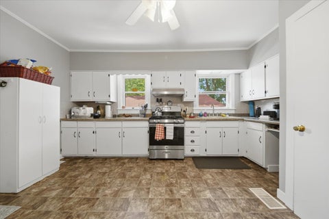 Tiny photo for 1201 2nd Avenue, Sterling, IL 61081 (MLS # 12716868)