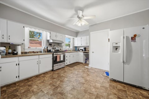 Tiny photo for 1201 2nd Avenue, Sterling, IL 61081 (MLS # 12716868)