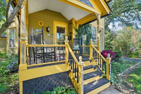 Tiny photo for 146 Westerfield Place, Grayslake, IL 60030 (MLS # 12559900)