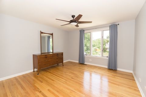 Tiny photo for 1107 W White Oak Street, Arlington Heights, IL 60005 (MLS # 12431449)