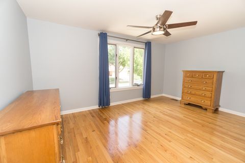 Tiny photo for 1107 W White Oak Street, Arlington Heights, IL 60005 (MLS # 12431449)