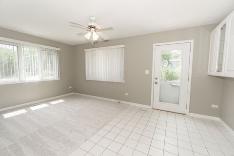 Tiny photo for 1107 W White Oak Street, Arlington Heights, IL 60005 (MLS # 12431449)