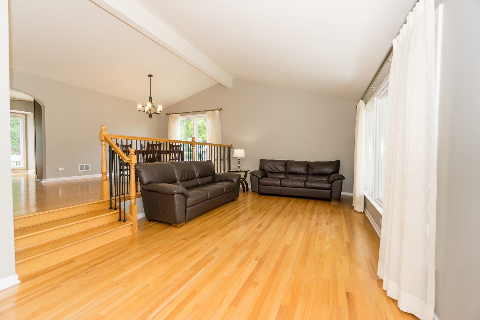 1107 W White Oak Street