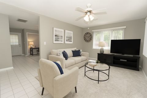 Tiny photo for 1107 W White Oak Street, Arlington Heights, IL 60005 (MLS # 12431449)