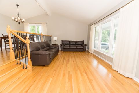 Tiny photo for 1107 W White Oak Street, Arlington Heights, IL 60005 (MLS # 12431449)