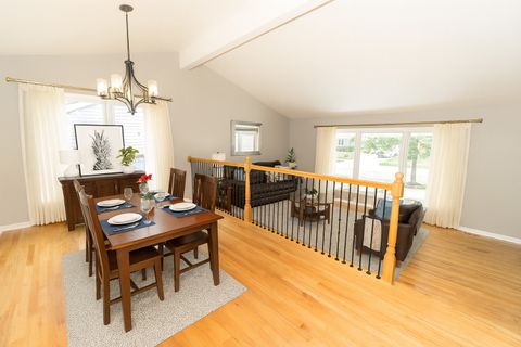 Tiny photo for 1107 W White Oak Street, Arlington Heights, IL 60005 (MLS # 12431449)