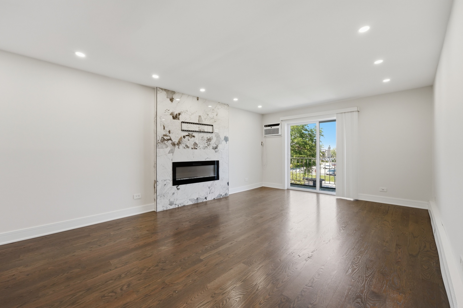 870 Winesap Court 301