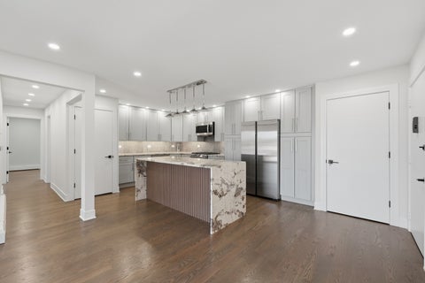 Tiny photo for 870 Winesap Court #301, Prospect Heights, IL 60070 (MLS # 12698978)