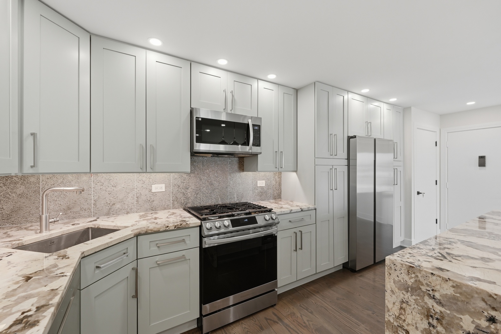 870 Winesap Court 301