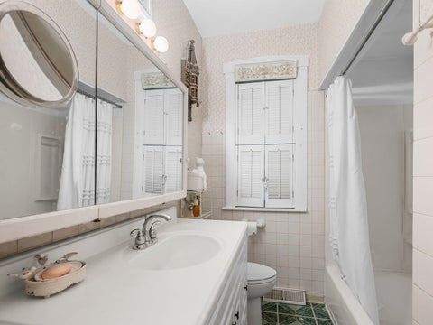 Tiny photo for 4847 W Newport Avenue, Chicago, IL 60641 (MLS # 12793088)