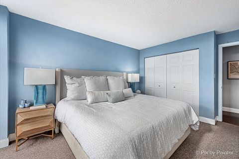 Tiny photo for 450 W BRIAR Place #13D, Chicago, IL 60657 (MLS # 12541396)