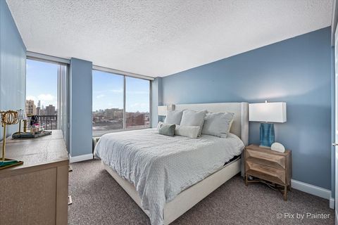 Tiny photo for 450 W BRIAR Place #13D, Chicago, IL 60657 (MLS # 12541396)