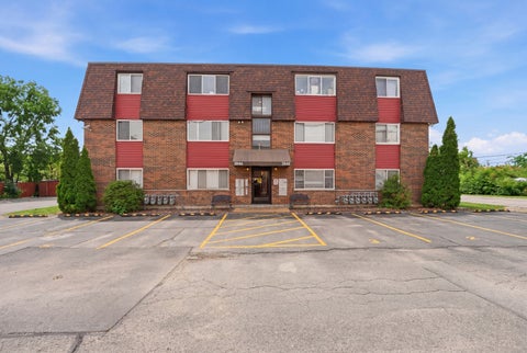 Photo of 3846 25th Avenue #6, Schiller Park, IL 60176 (MLS # 12695211)
