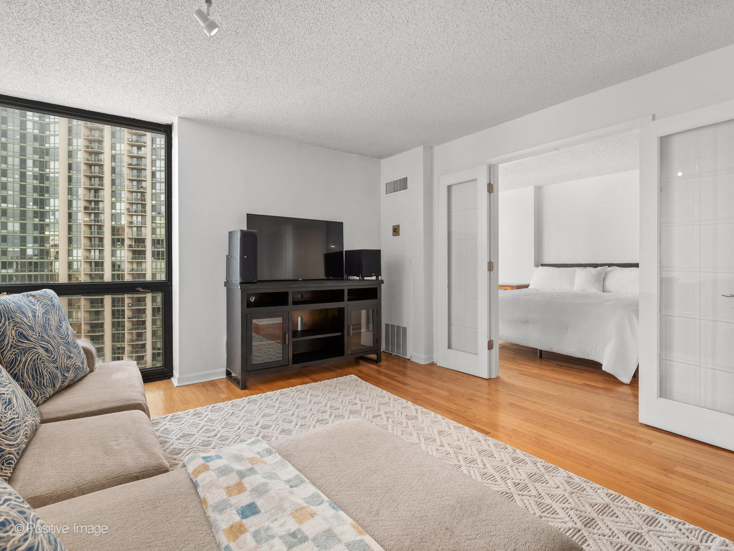 1122 N Clark Street 2609