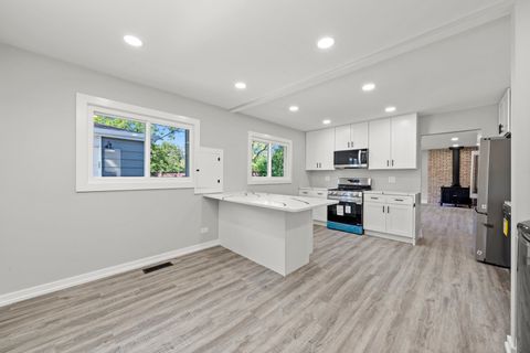 Tiny photo for 338 Farragut Street, Park Forest, IL 60466 (MLS # 12542093)