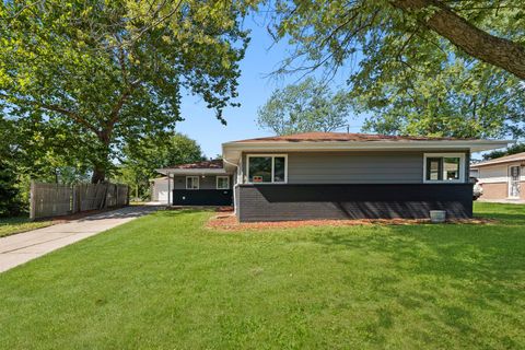 Photo of 338 Farragut Street, Park Forest, IL 60466 (MLS # 12542093)