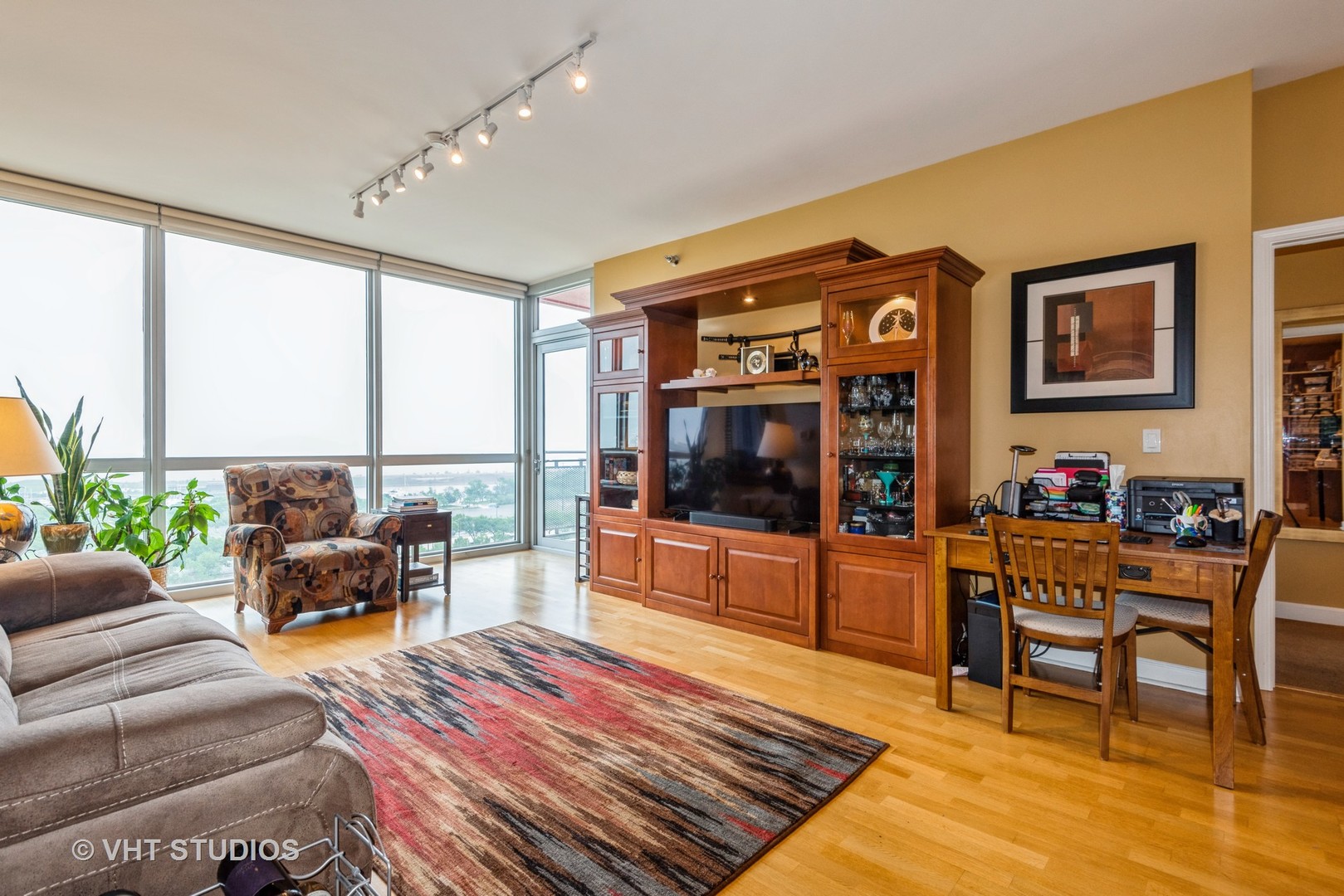 1841 S Calumet Avenue 1304