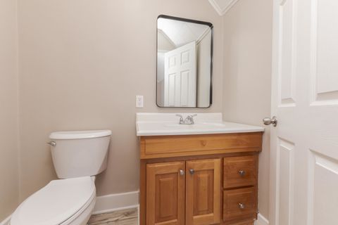 Tiny photo for 207 E Maple Street, Chatsworth, IL 60921 (MLS # 12565426)