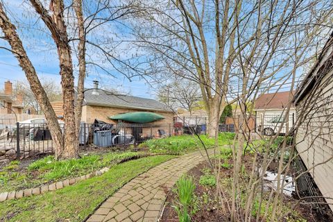 Tiny photo for Evanston, IL 60202 (MLS # 12623770)