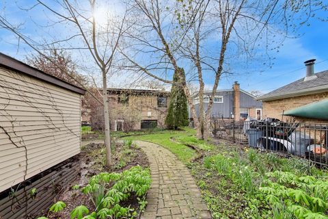 Tiny photo for Evanston, IL 60202 (MLS # 12623770)