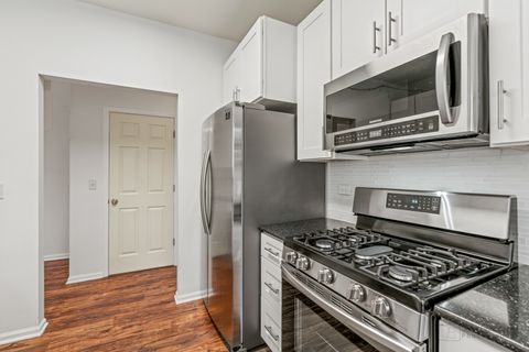 Tiny photo for 955 Kensington Drive, Northbrook, IL 60062 (MLS # 12420393)