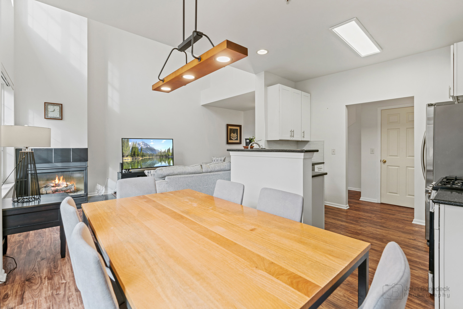 955 Kensington Drive