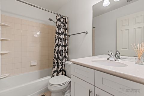 Tiny photo for 955 Kensington Drive, Northbrook, IL 60062 (MLS # 12420393)